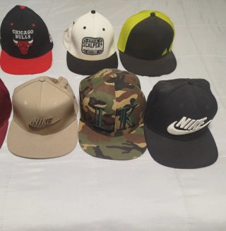 Lote de Gorras Varias Nike Adidas scarpers bulls