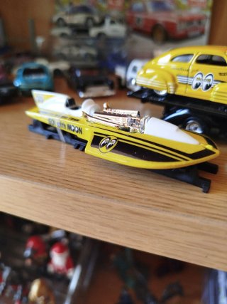 Hot Wheels Camión Transporte Coche y Barco