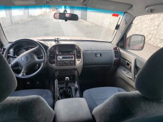Mitsubishi Montero 2000