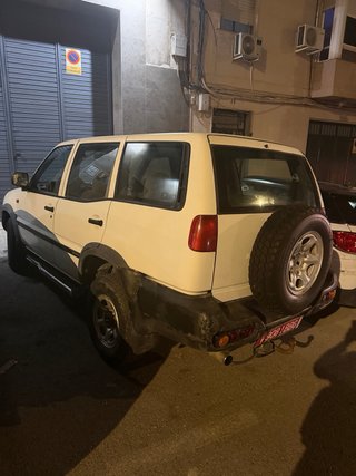 Nissan Terrano II 1998