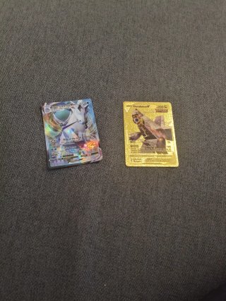 Cartas Pokémon Calyrex VMAX y Duraludon V