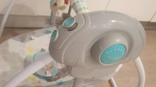 Columpio automático musical