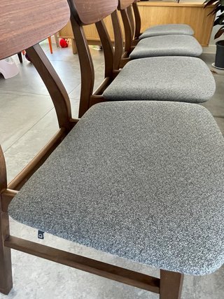 4 Sillas Kave Home Madera y Tela