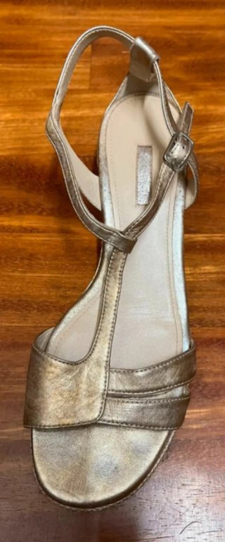 Sandalias ECCO doradas cuña 6 cm talla 40