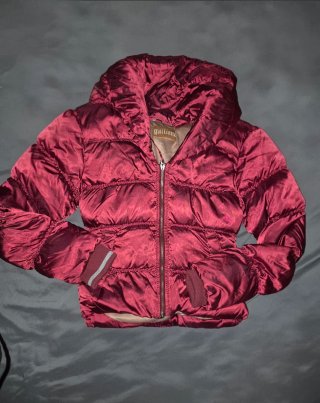 Giubbotto Galliano rosso.