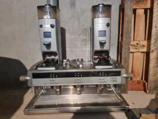 Cafetera Gaggia y Molinillos
