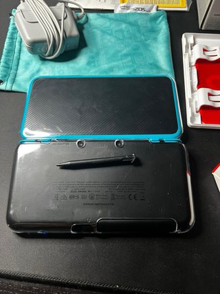 Nintendo New 2DS XL Negra/Azul