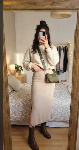 Falda punto midi Stradivarius Talla XS