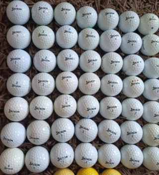 LOTE 52 bolas de golf SRIXON
