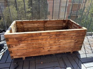 Jardinera de madera maciza 50x100