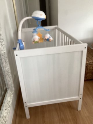 Culla Ikea con materasso e biancheria da letto
