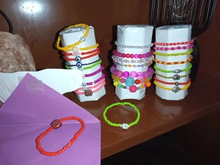 Sobre sorpresa de pulseras