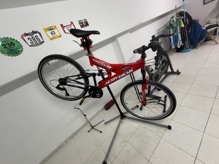 Bicicleta de montaña ActivTrak roja