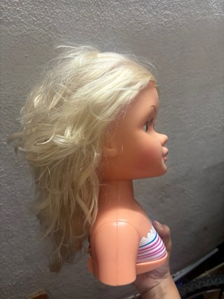 Muñeca cabeza y torso rubia