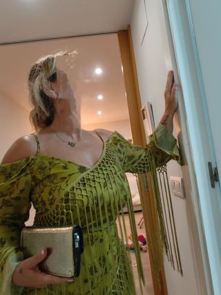 Vestido de fiesta verde y dorado