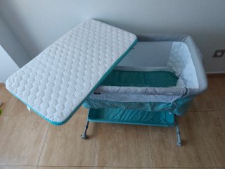 Culla con letto per neonato