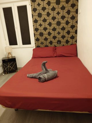Se alquila habitación