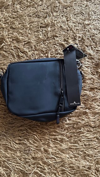 Bandolera Stone Island Negra