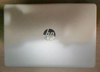 Portátil HP 245 G8 Ryzen 5 8GB RAM 256GB M.2