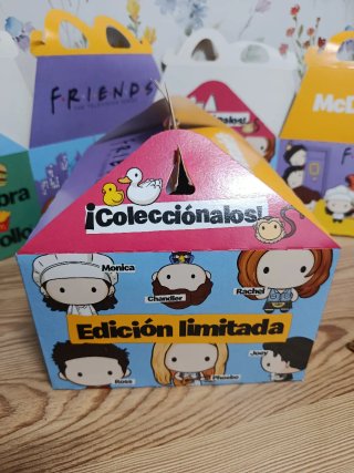 Cajas Happy Meal Friends McDonald's