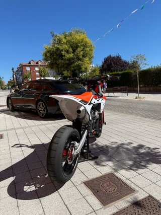 KTM 450 SMR 2023 Supermotard Naranja/Blanco