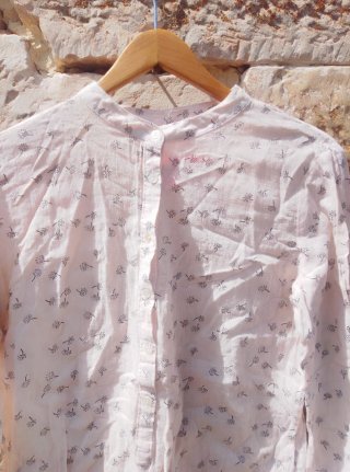 Blusa estampada vilanos algodón. Talla S