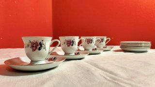 Set 4 tazzine da caffè in porcellana con 9 piattin