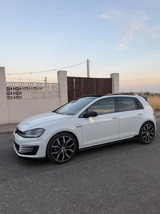Volkswagen Golf 2016