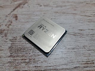 Procesador AMD Ryzen 5 PRO 2400G (AM4)
