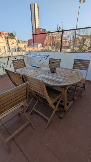 Mesa extensible y 6 sillas de terraza