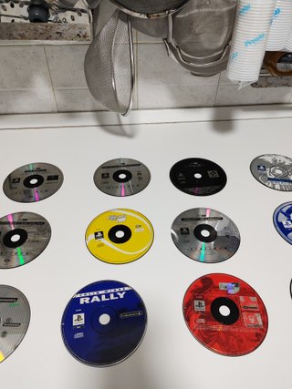 Lotto 22 Giochi PS1 Solo Dischi