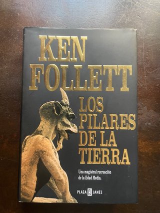 Libro novela Los pilares de la tierra