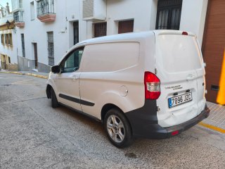 Ford Transit Courier 2017
