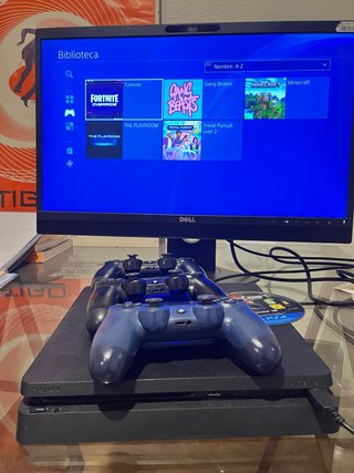 PS4 Slim Nera con 3 controller