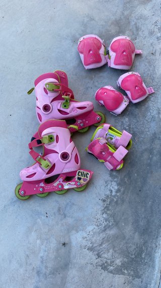 Pattini e protezioni rosa per bambini Decathlon