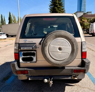 Toyota Land Cruiser 90 2002