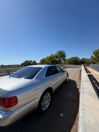 Audi A8 1999