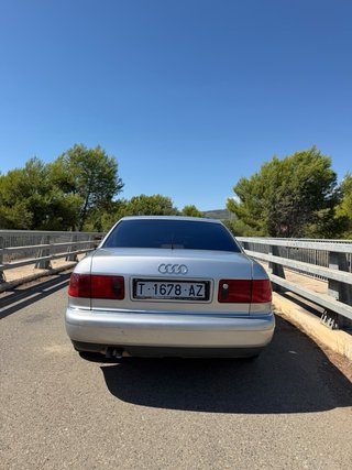 Audi A8 1999