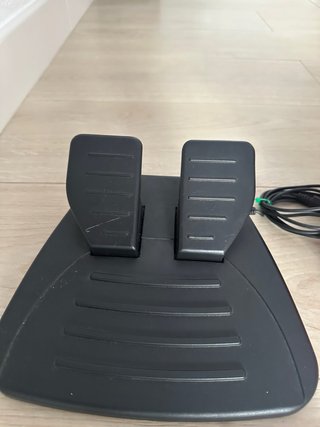 Volante e Pedali Wii + Gioco Ferrari