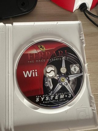 Volante e Pedali Wii + Gioco Ferrari