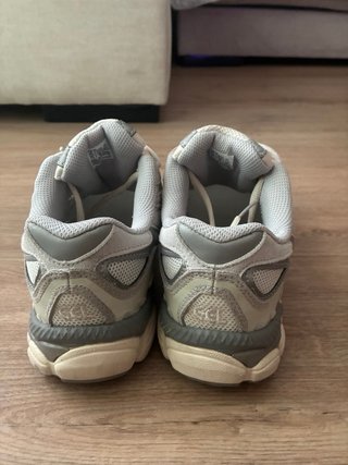 Scarpe Sportive Asics Gel Grigio/Bianco