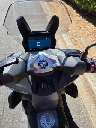 BMW C400X Maxi Scooter Negra
