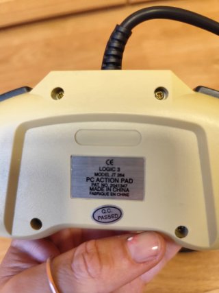 Mando PC Logic3 Action Pad Vintage