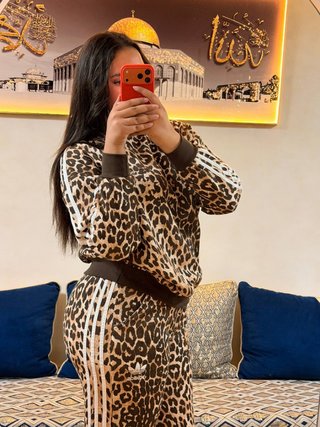 Conjunto Adidas estampado leopardo mujer