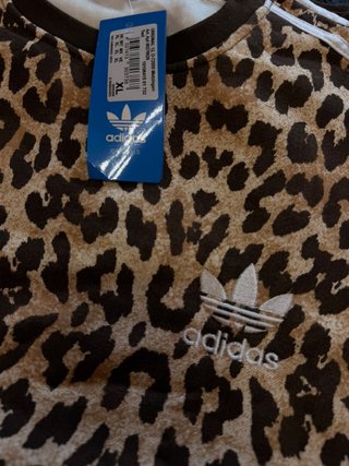 Conjunto Adidas estampado leopardo mujer