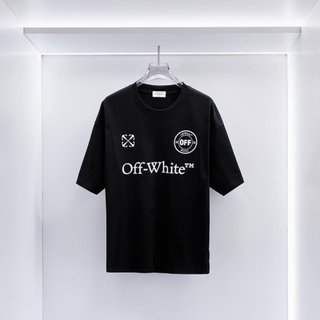 T-shirt nera