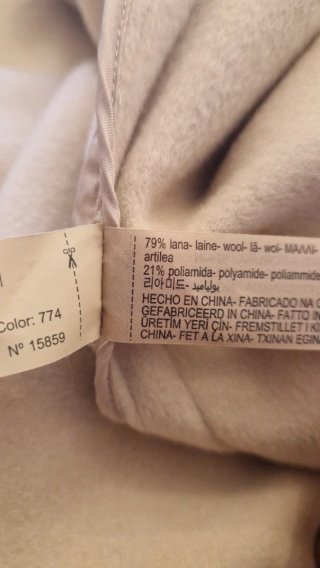 Abrigo lana beige con capucha