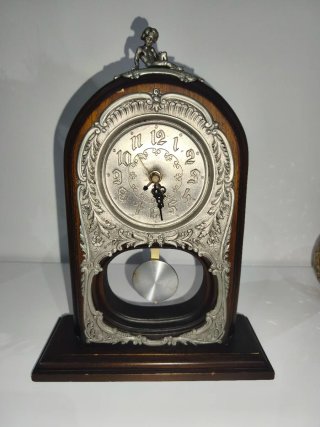 Reloj de sobremesa madera y metal
