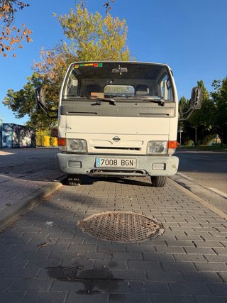 Nissan Cabstar 2002