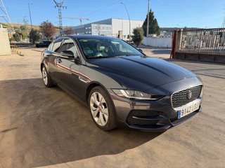 Jaguar XE 2020